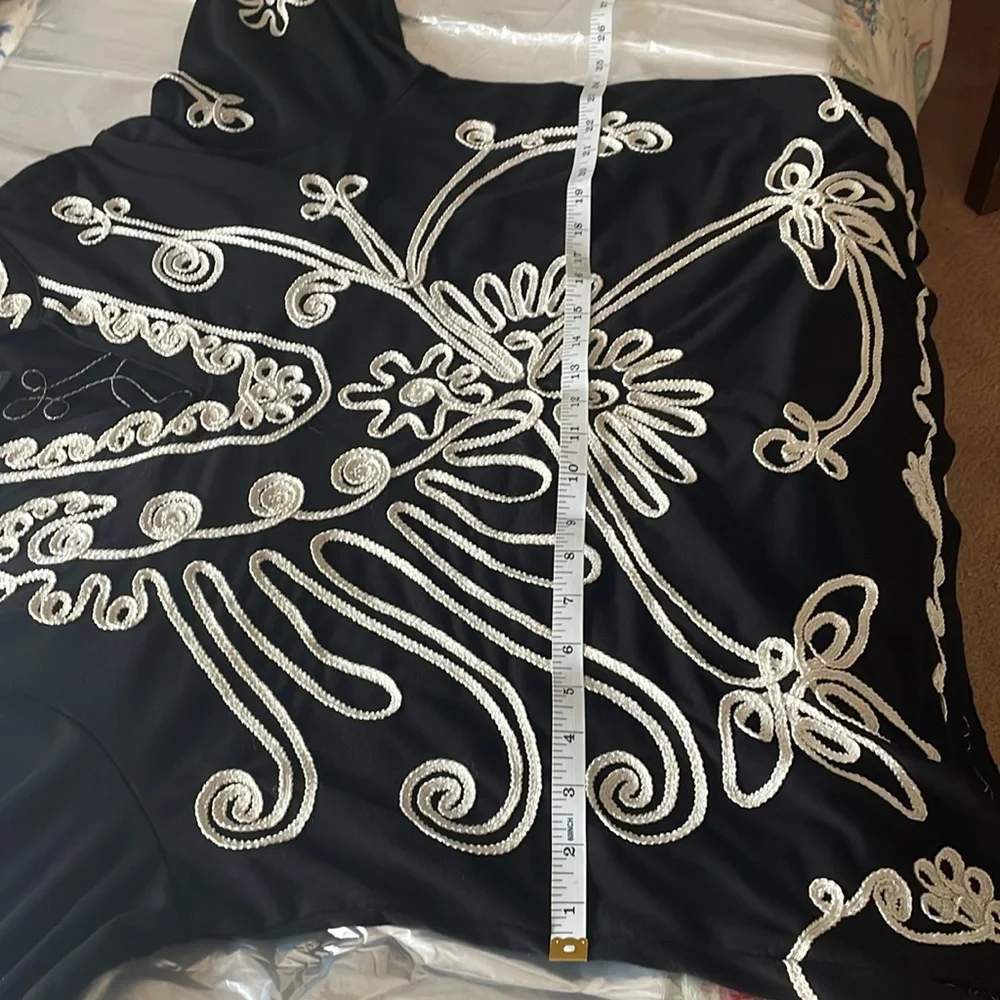 Carole Little. Plus Size 2X. Black Top with White Shiny Embroidered Designs - Picture 12 of 16